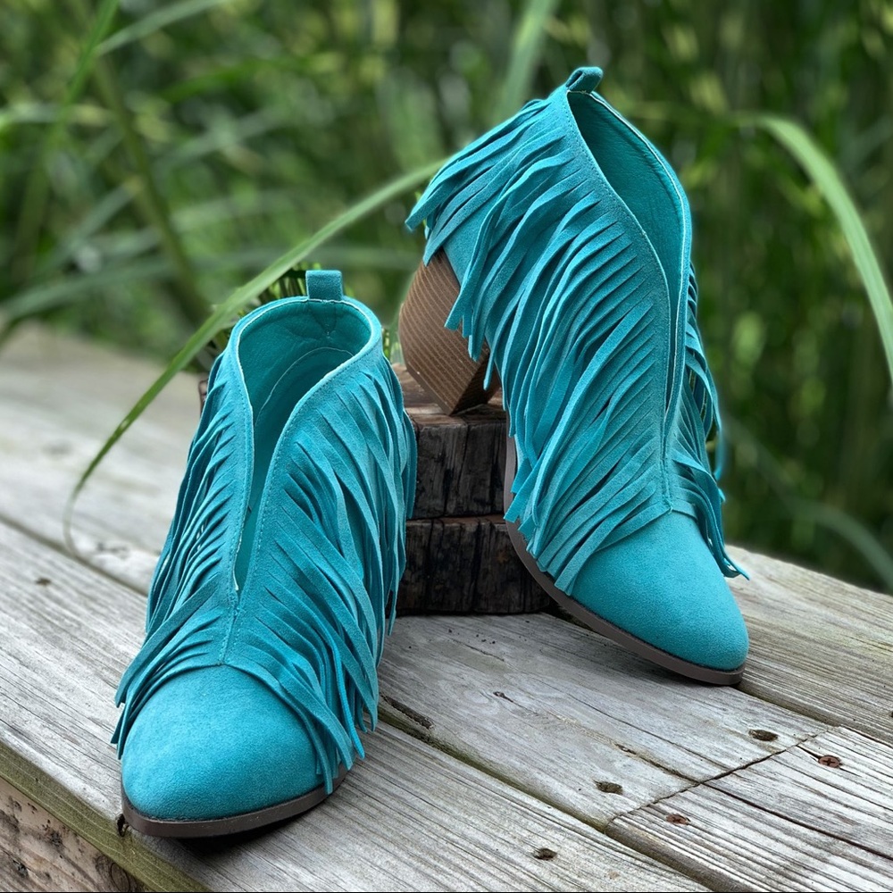 NEW “Carrie” fringe booties in turquoise, size 10